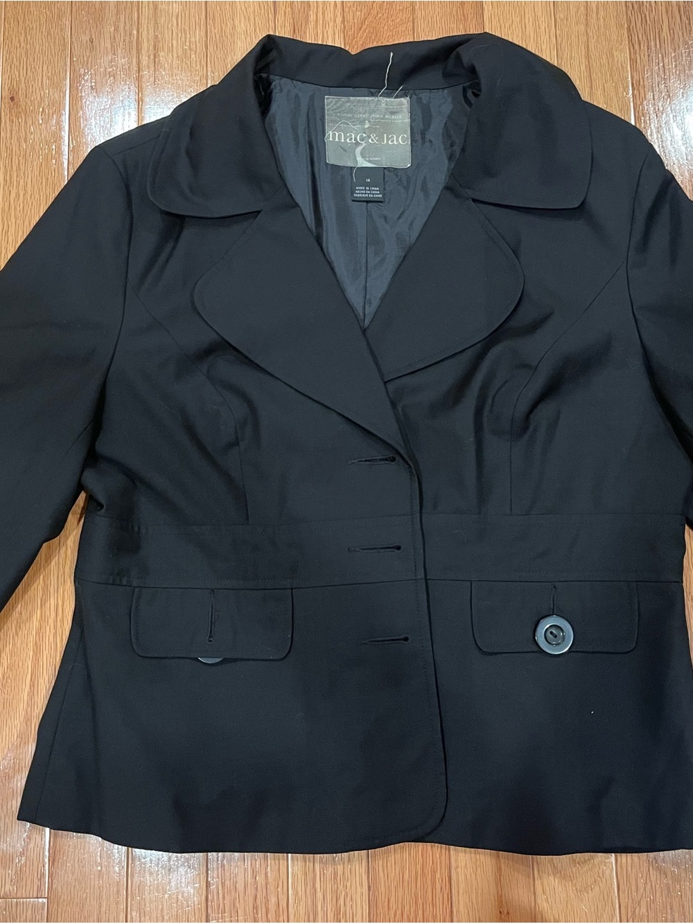 mac & jac Black Women's Fitted Blazer with Flap Pockets